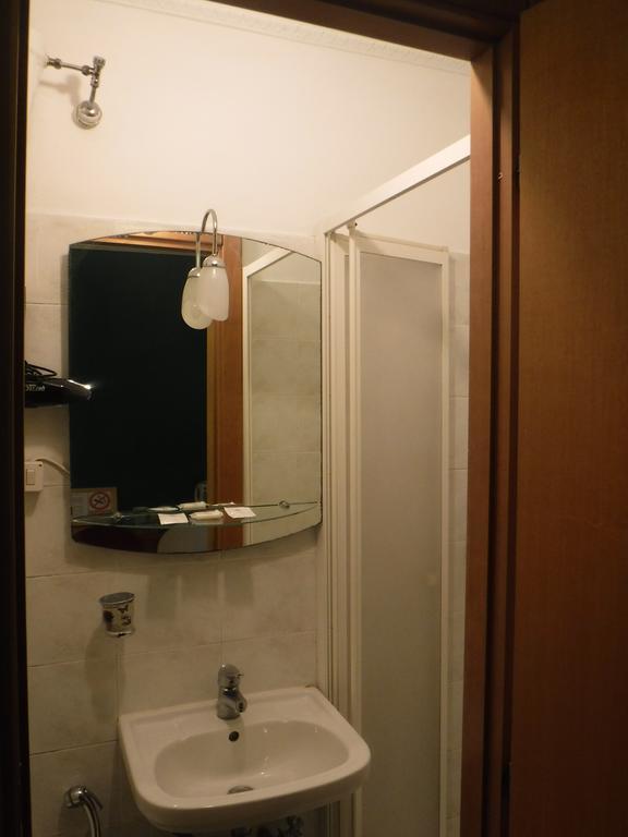 Ares Rooms Roma Habitación foto